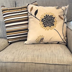 Pier 1 pillows. Pair of pillows. Size 16x16 inch.